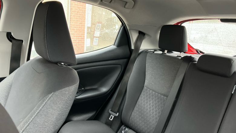 Toyota Yaris 1.5 Hybrid Icon 5dr CVT Hybrid Hatchback